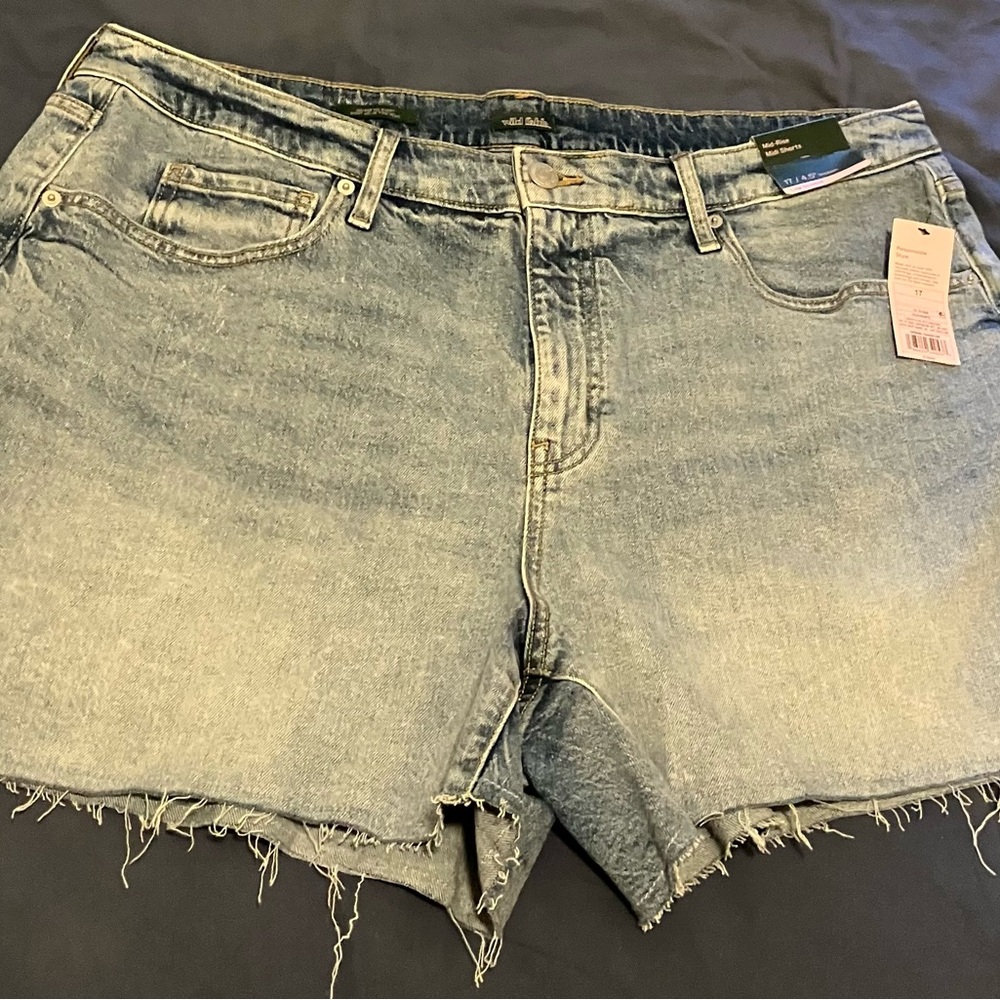 Women’s Target Heritage Jean Shorts 17